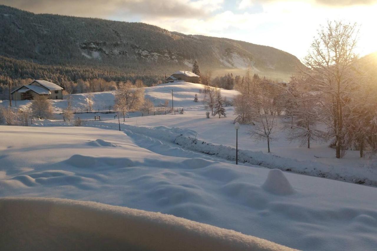 Appartamento Les Chamois Lajoux Esterno foto