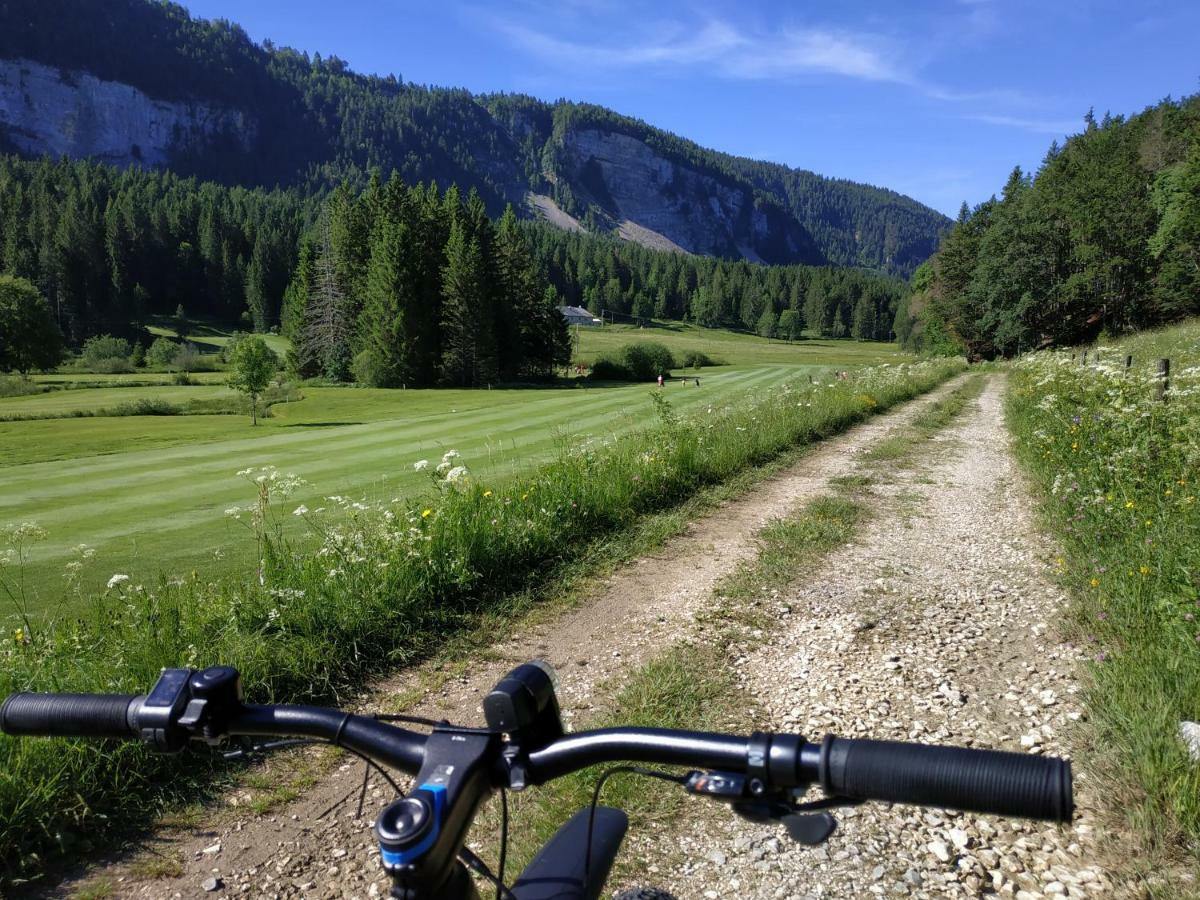 Appartamento Les Chamois Lajoux Esterno foto