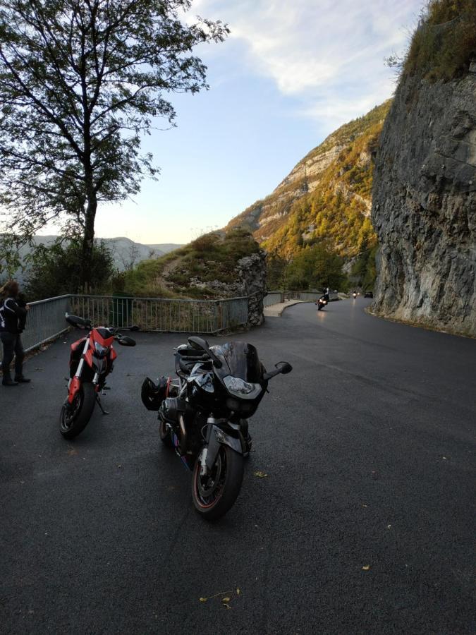 Appartamento Les Chamois Lajoux Esterno foto